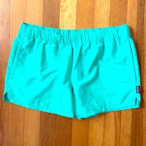 PATAGONIA shorts ‘barely baggies’ size M womens